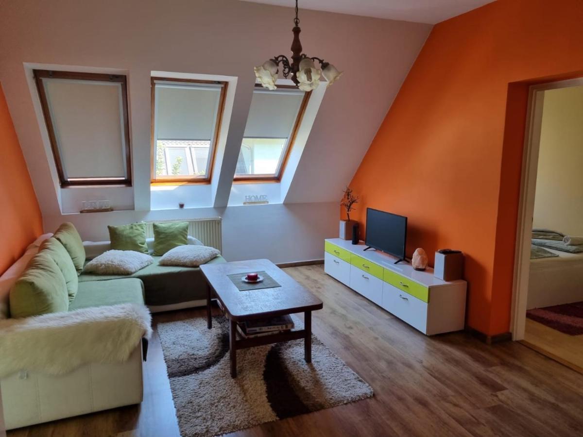 Tudor Apartman Segedyn Zewnętrze zdjęcie